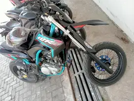 JUAL YAMAHA WR 155R MODIF SUPERMOTO