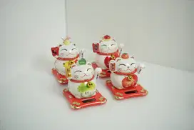 Maneki Neko Keramik Kucing Mini Keberuntungan / Lucky Cat