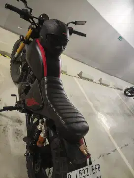 Yamaha Scorpio Custom Tracker