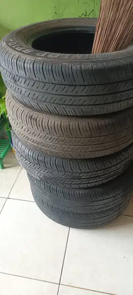 Di jual ban mobil avanza bekas