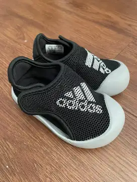 Preloved Sepatu Infant Adidas original