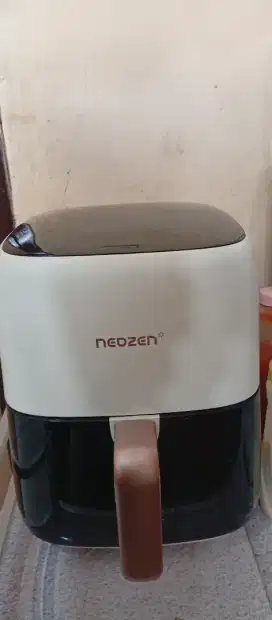 NEOZEN AIR FRAYER W6