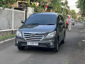 LOW KM!INNOVA 2.0 V BENSIN AT 2014 SIAP PAKAI