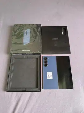 Samsung fold 6 12/512 sein