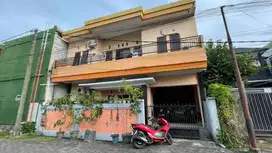 SEWA RUMAH 2 LANTAI – LUAS 125 m², MUAT KELUARGA BESAR!