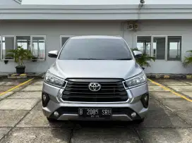 (Low km )Toyota Innova G 2.0 AT. Tahun 2021. Silver. Perfect cond
