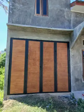 Pintu garasi GRC Board