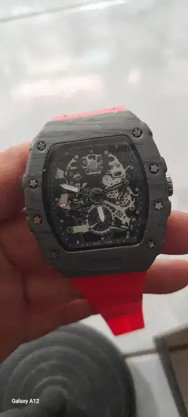 Jam tangan pria