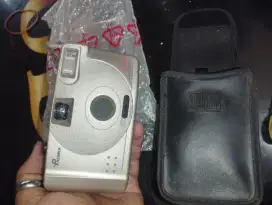 Kamera analog premier