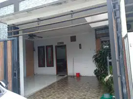 Rumah cantik full renov siap huni di Bumi Indah!!!