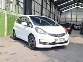 Jazz Manual 2011 Putih