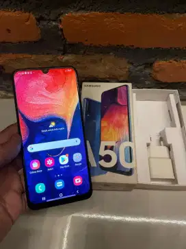 Samsung A50 Ram 4/64gb resmi segel lancar sidik jari lancar
