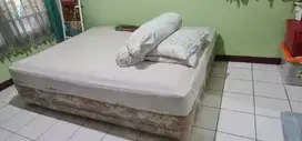 Jual tempat tidur, mesin cuci kulkas dll