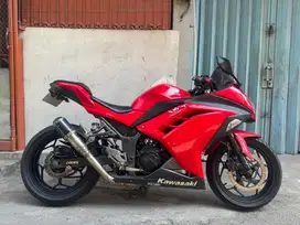 Kawasaki Ninja 250 thun 2014 pajak panjang mesin halus jozz siap gas.