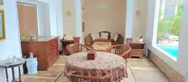 Dijual Rumah Ada Kolam Renang di Ciputat Timur, Tangerang Selatan