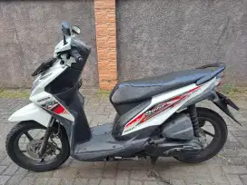 Motor Beat Fi 2014 Putih