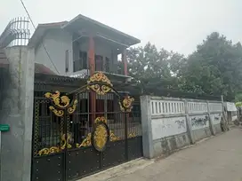 Di jual cepat rumah MURAH dengan tanah luas harga terjun BEBAS
