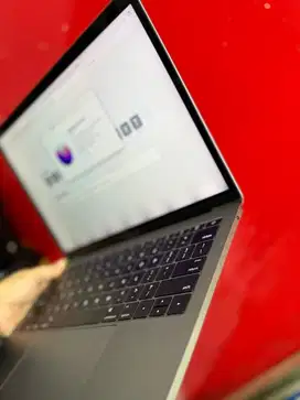 Mackbook Pro 13 inch 2016 core i5