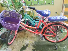 Sepeda anak perempuan