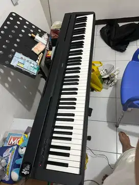 Piano Yamaha P45 warna Hitam