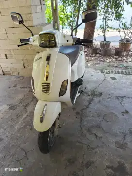 Dijual cepat motor listrik uwinfly t3s super jarang pakai