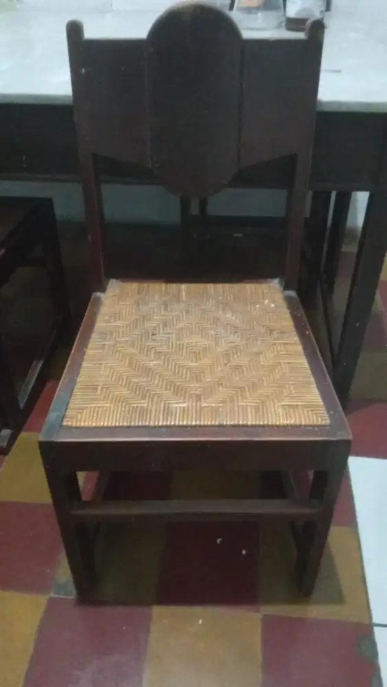 KURSI KAYU (DAPAT 4)