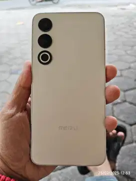 Meizu 21 5G 12/512 Gb Likenew 99% Garansi On Global bisa TT/BT yah..