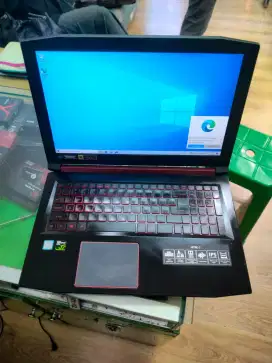 Acer nitro AN515-52 . Core i5 gen 8. Ram 8/256 SSD. VGA GTX 1050 4gb