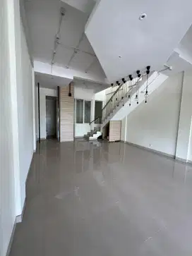 Ruko Bizhome Lantai bawah pakuwon city Surabaya Timur