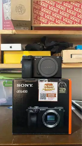Sony A6400 Body Only Garansi masih On + Lensa Sony E 50mm f1.8 OSS