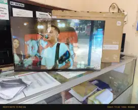 Tv android Xiaomi 32 inch mulus like New