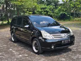Grand Livina XV Manual Hitam 2011