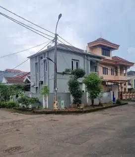 Dijual Rumah Hook 2 Lantai di Sektor 1C, Gading Serpong, Tangerang