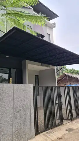 Rumah Cantik Mewah Dua Lantai di Cinangka