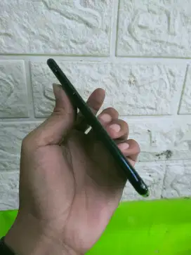 iPhone 7 128 zp/a all operator no blok sinyal bh 75 no minus