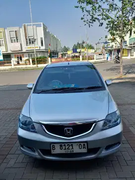 Honda City 2004 Bensin jual cepat yg serius nego sampai jadi