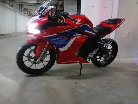 Honda CBR 150 R THREE COLOUR