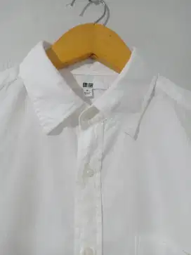 Kemeja Putih Uniqlo Size M