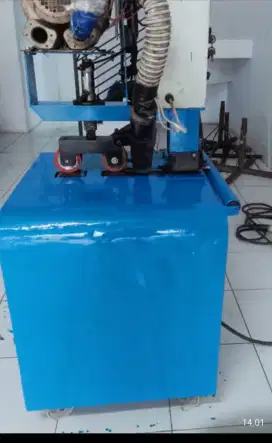 Mesin pres terpal