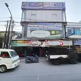 Disewakan Ruko 3lt Strategis di Depan Pasar Ciputat Tangsel 399jt/thn