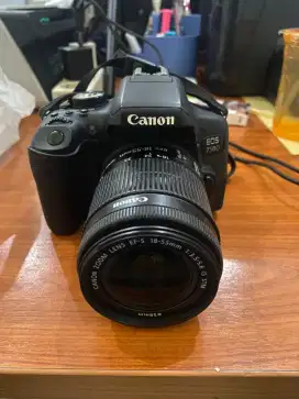 Camera Canon 750D