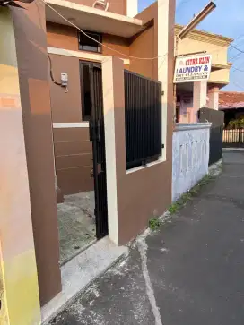 DIKONTRAKAN RUMAH MINIMALIS