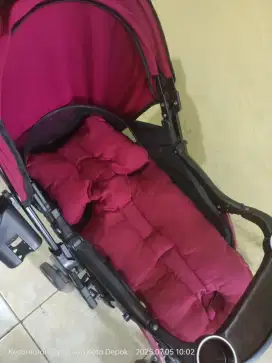 Stroller Chris olins