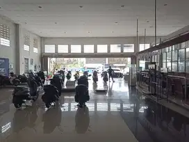 Disewakan Bangunan Ex Showroom di Pamulang Dekat Richeese Factory