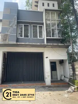 Disewakan Murah Ruko area Bintaro sektor 9 pinggir Jalan Raya