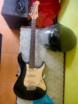 gitar Yamaha EG303 second bonus amplifier second