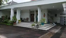 DIJUAL RUMAH AREA KOMERSIAL SURABAYA JL KAPUAS
