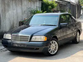 Mercedes-Benz C200 1997 Manual