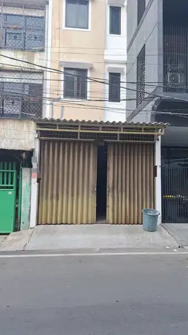 Jual cepat aja Ruko 4 lantai di taman sari Jakarta barat
