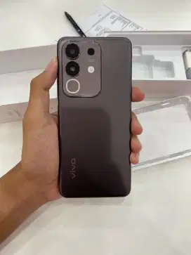 Vivo V50 tersedia ram 8 dan ram 12